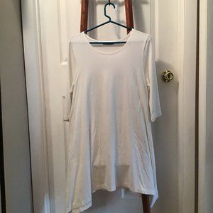 bryn WALKER White 3/4 Tunic Tee Stretch Womens size Small